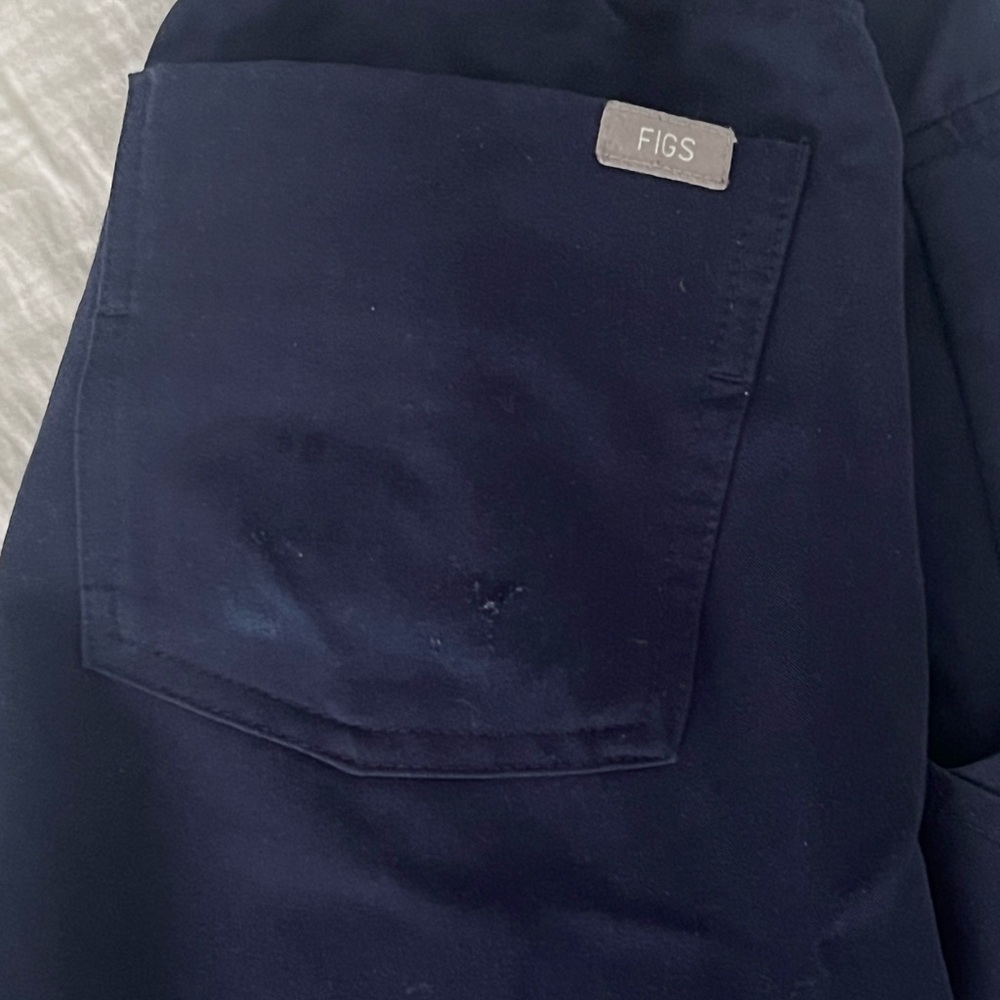 Figs Navy Scrub joggers - Picture 2 of 3